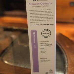 PROFASHION Smooth Operator 1.25” ceramic flat iron